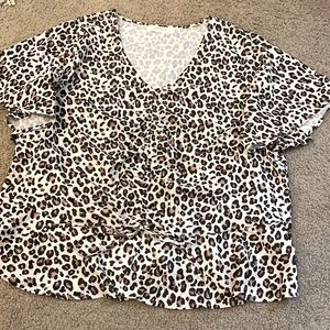 Cute ruffle crop top from Altar’d State!!